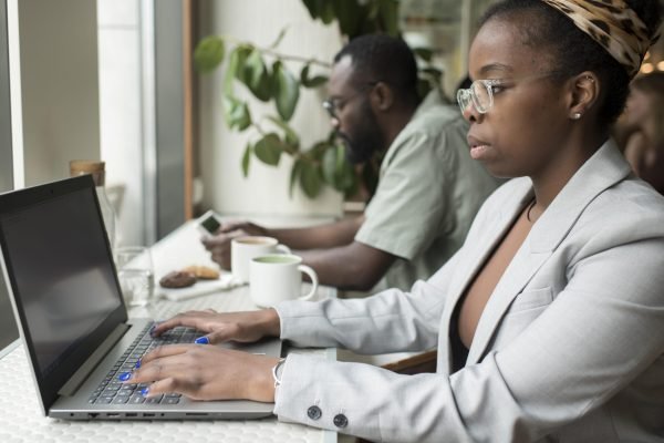 close-up-people-working